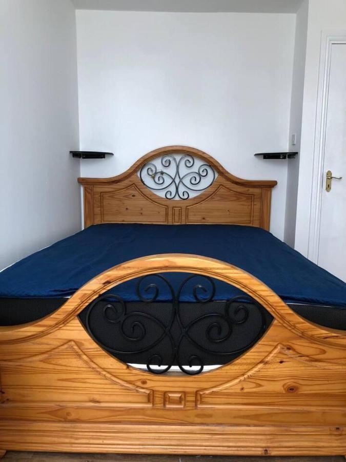 Beautiful 1-Bed Apartment In Cork Esterno foto